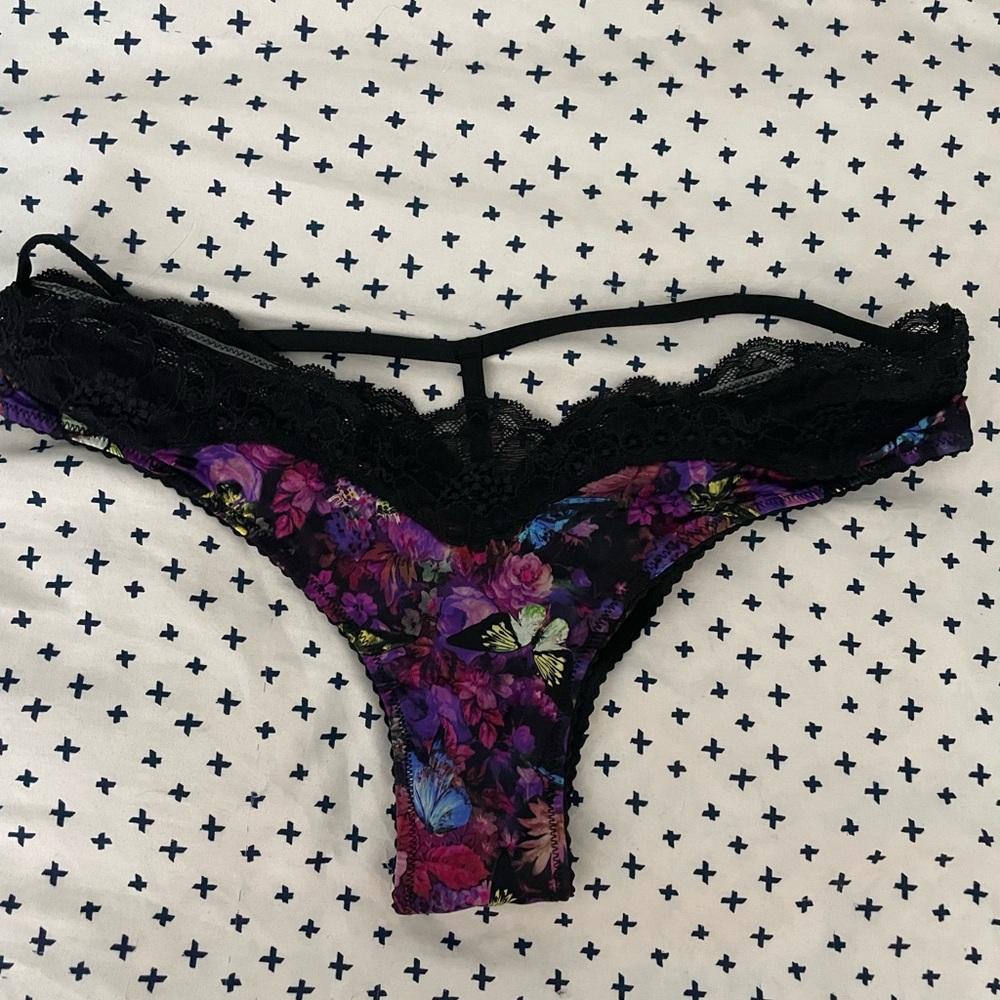 NWT Victoria’s Secret black crystal straps cheeky panties S